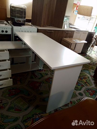 Стол письменный, стол компьютерный