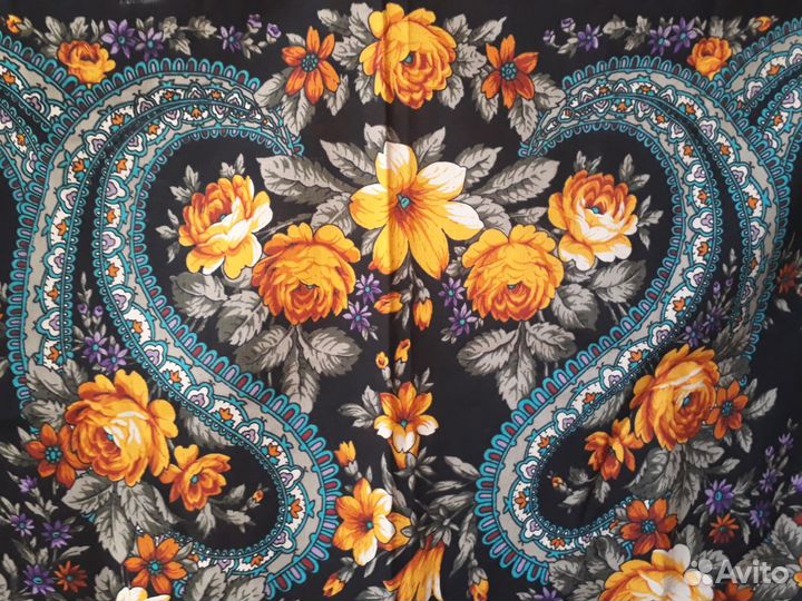 Павловопосадская шаль 