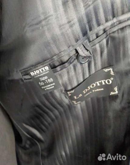 Продам костюм