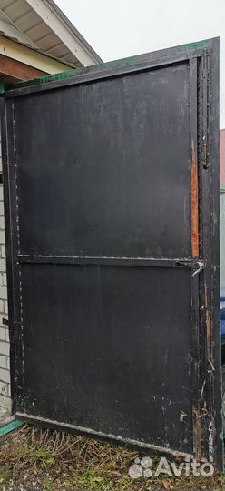 Ворота гаражные металлические распашные бу