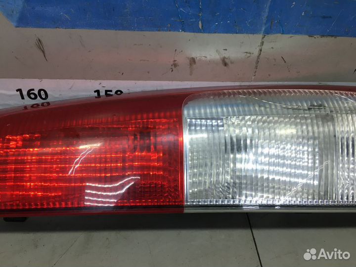 Фонарь задний правый Mercedes W639 Vito Viano