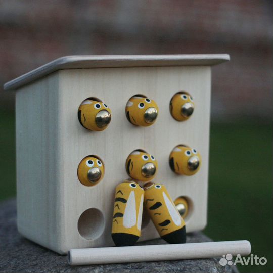 Развивающая игрушка магнитная Улей с пчелками
