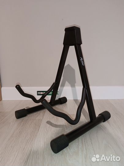 Стойка для гитары