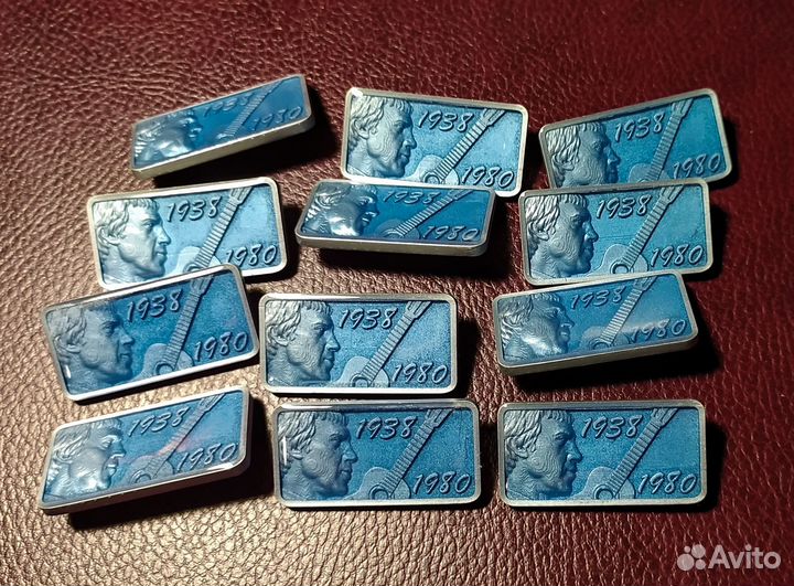 Владимир Высоцкий 85 лет - Значки 9 разных