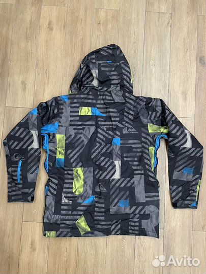 Сноубордическая куртка Quicksilver M