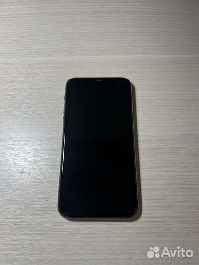 iPhone 11 Pro, 256 ГБ