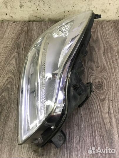 Фара передняя правая Opel Insignia хетчбэк 5-ти