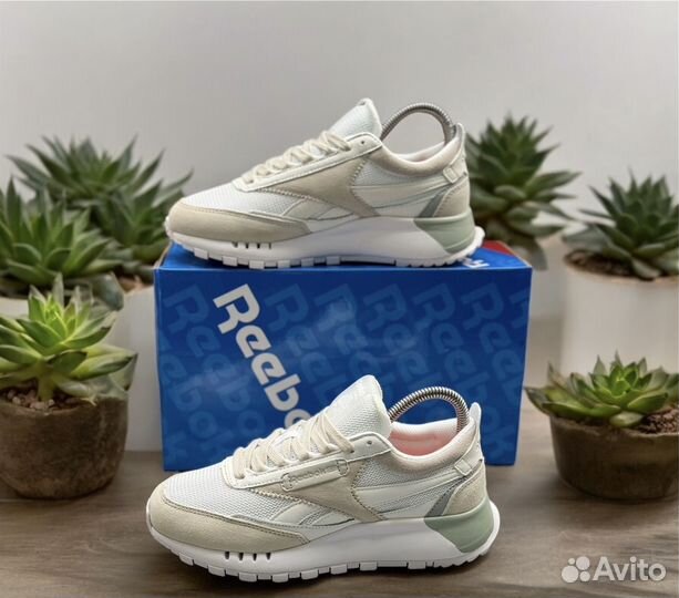 Кроссовки женские reebok