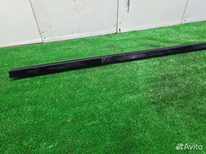 Молдинг двери передний правый Lexus Ls 4 2006-2012