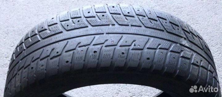 Kumho I'Zen KW22 215/60 R16