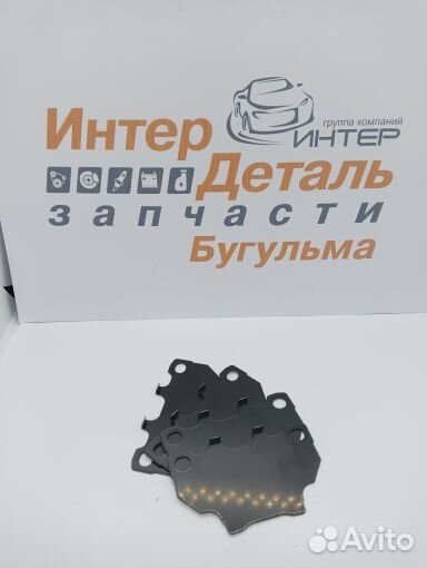Пласт.противоскрипные зад. тормоз. колодок Toyota