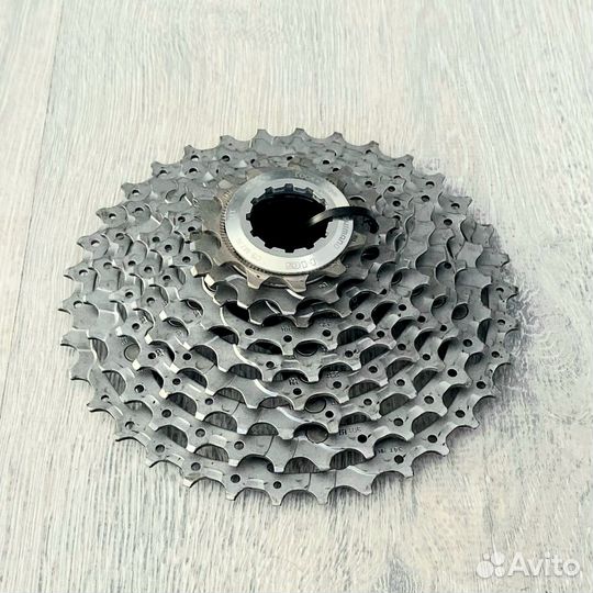Кассета на пауке Shimano Deore XT CS-M770 9ск