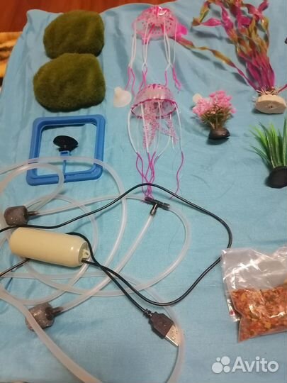 Аквариум круглый 10 л.+комлект для рыбок