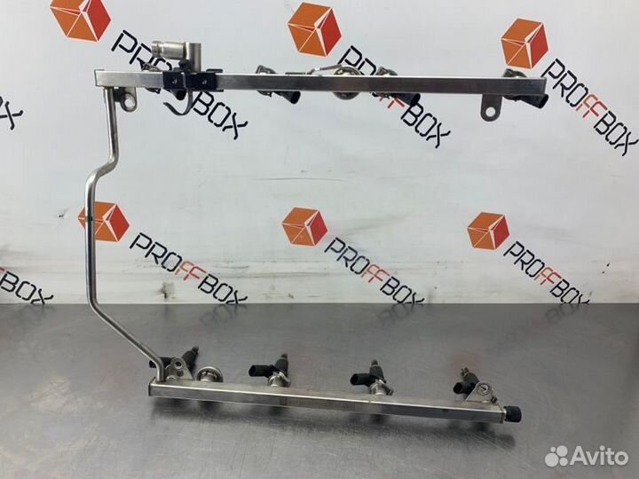 Топливная рампа Mercedes Clk A209 M273 5.5I 2007