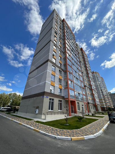 2-к. квартира, 72 м², 5/16 эт.