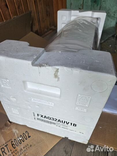 Внутренний блок настенного типа Daikin fxaq32auv1b