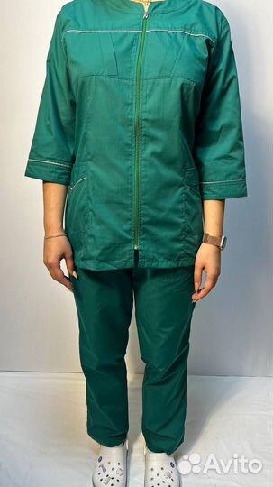 Медицинский хирургический костюм