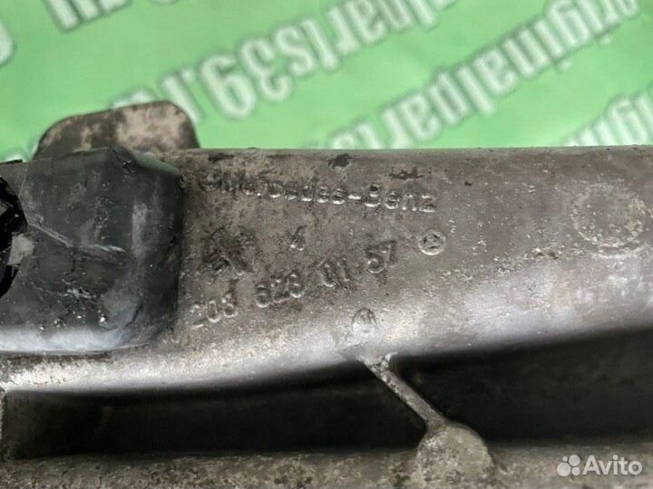 Подрамник передний Mercedes-Benz C-Class W203