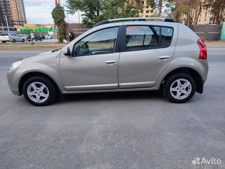 Renault Sandero 1.6 AT, 2013, 84 148 км