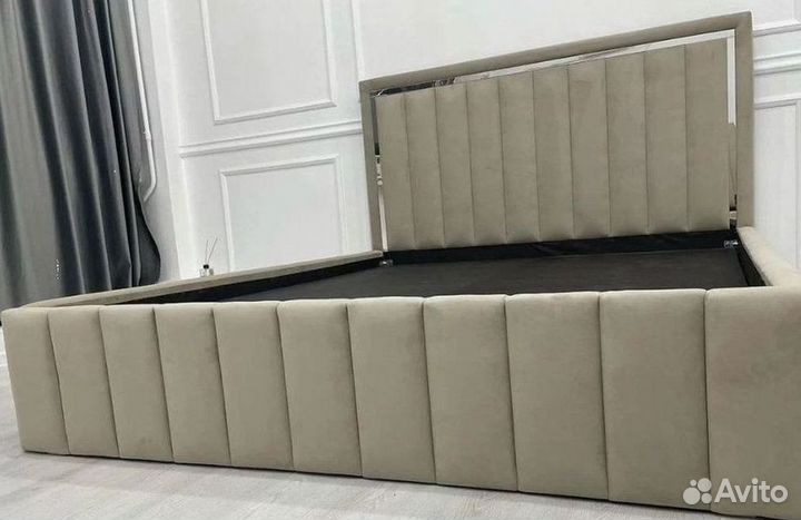 Кровать мягкая двуспальная на заказ