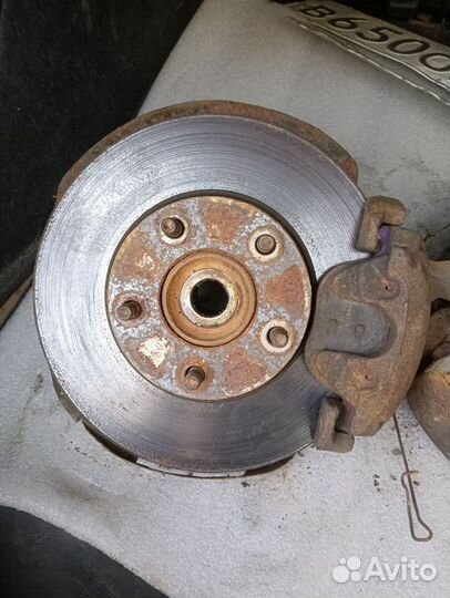 Поворотный кулак mazda 3 bk