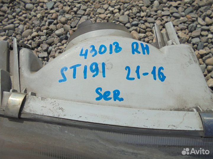 Фара правая Toyota Caldina ST191 1996