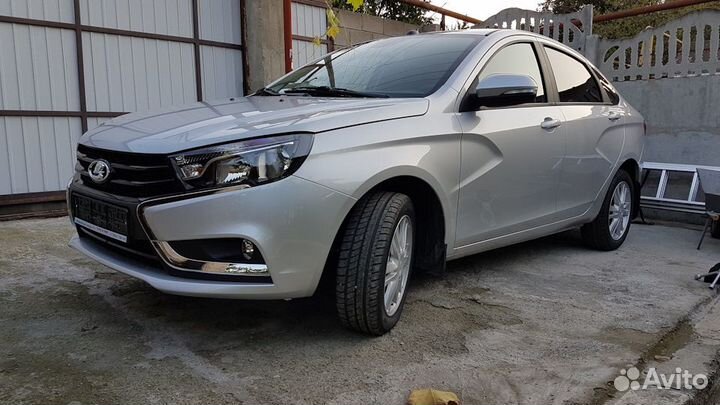 Бампер LADA vesta Цвет Платина