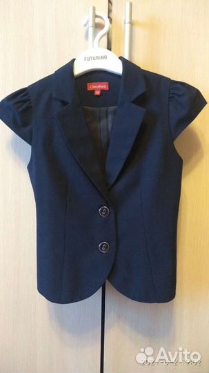 Жилет для девочки школьный