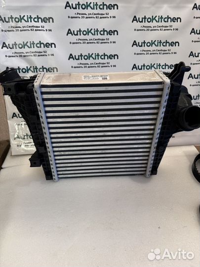 Audi Q8 cayenne 9Y интеркулер 4M0145804BR ориг