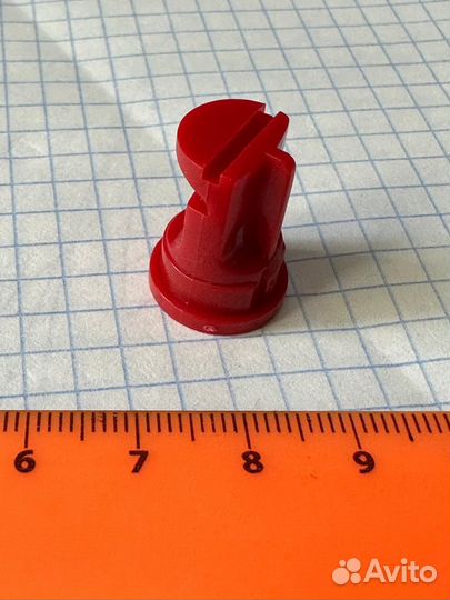 Носик форсунки на валец катка