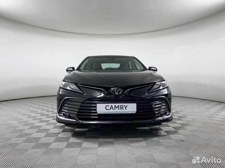 Toyota Camry 2.5 AT, 2023
