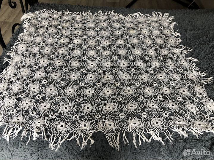 Скатерть на стол ручная работа