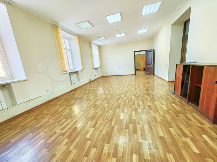 Офис из двух каб. в начале Фрунзе, 64 м2