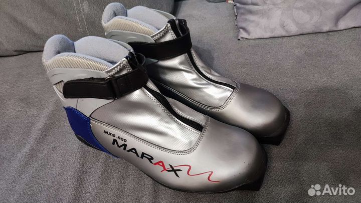 Лыжные ботинки р.45