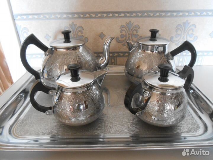 Сервиз на подносе времен СССР