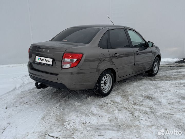 LADA Granta 1.6 МТ, 2018, 140 000 км