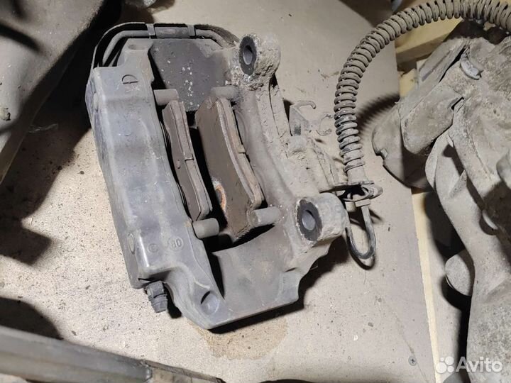 Суппорт на Фольксваген touareg