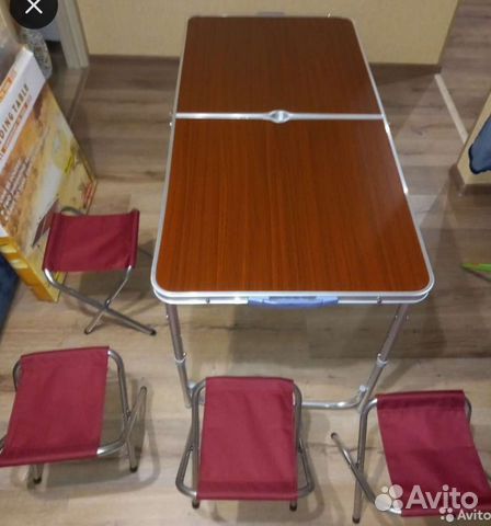 Складной туристический стол со стульями