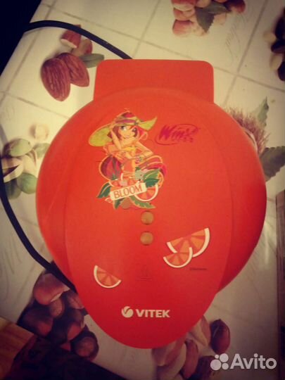 Вафельница vitek Из серии Винкс