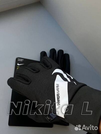 Перчатки Nike Hyperwarm