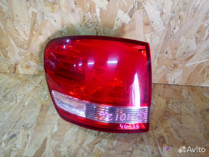 Фонарь лев. (стоп) Toy/ Ipsum/ ACM21,ACM26/ до 10.2003г./ №44-35/ к.т.№81560-44080