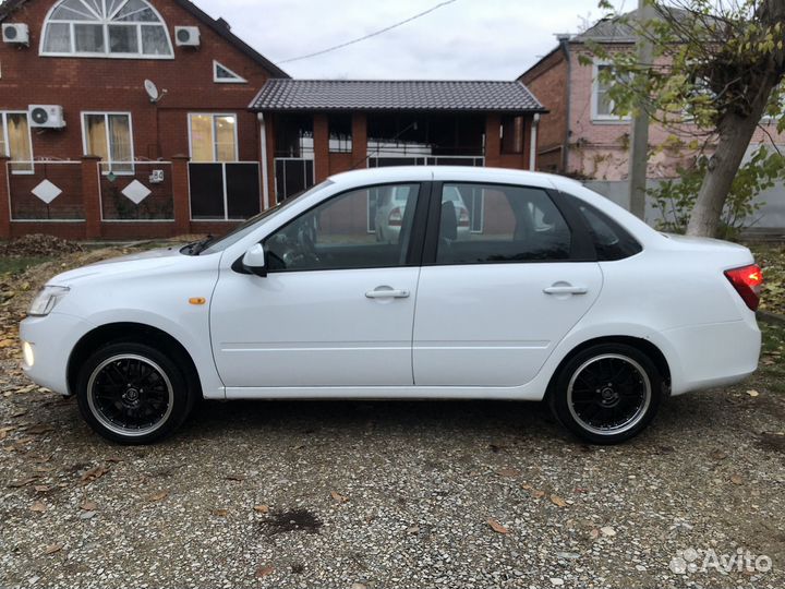 LADA Granta 1.6 МТ, 2013, 112 277 км