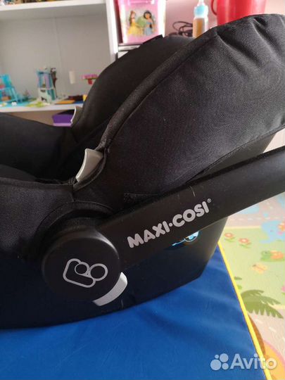 Детское автокресло от 0 maxi cosi
