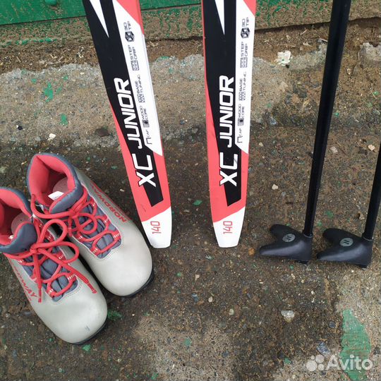 Беговые лыжи 140 палки ботинки
