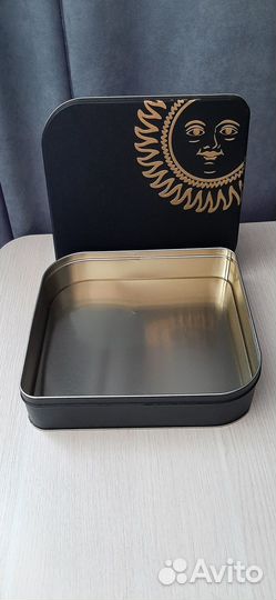 Жестяная коробка для печенья
