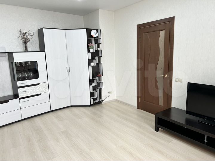 2-к. квартира, 64,7 м², 11/14 эт.