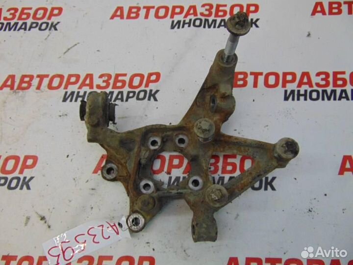 Кулак поворотный задний правый Opel Vectra C 2002