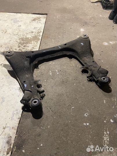 Подрамник volkswagen passat b5+ АКПП