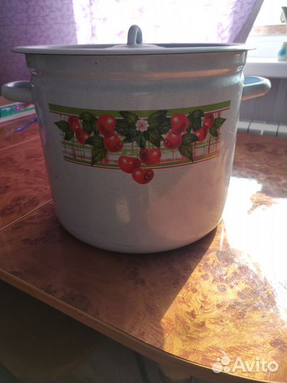 Кастрюля эмалированная бу