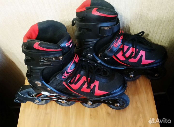 Роликовые коньки